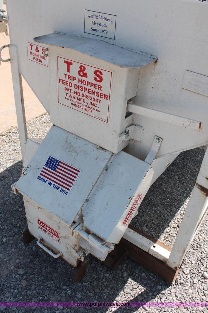 image for item H8193 T&S P-836 trip hopper feed dispenser
