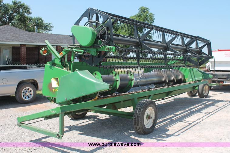 image for item H8194 1998 John Deere 920 platform flex head