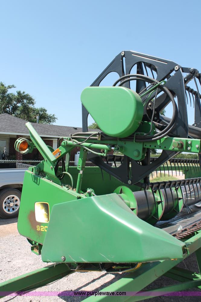 image for item H8194 1998 John Deere 920 platform flex head