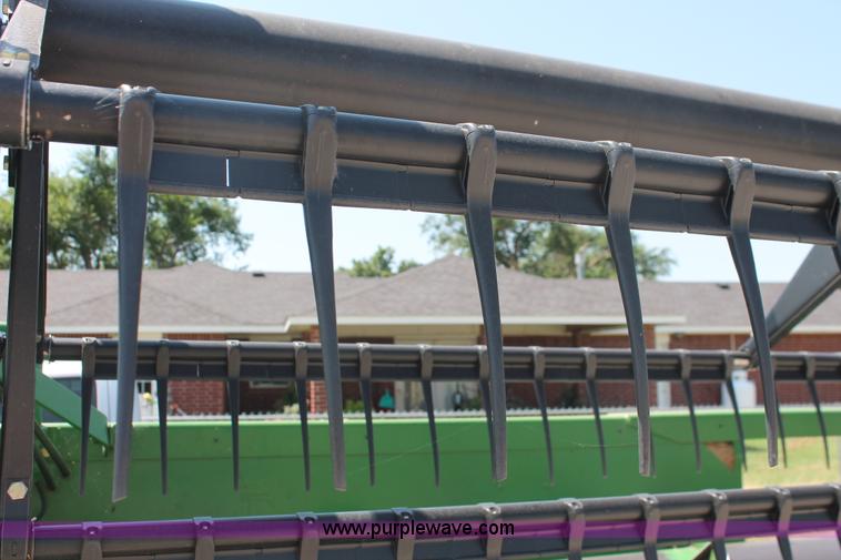 image for item H8194 1998 John Deere 920 platform flex head