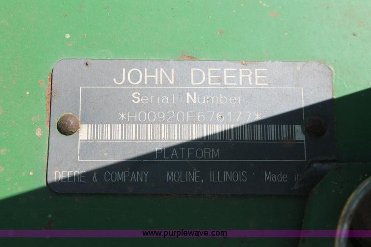 image for item H8194 1998 John Deere 920 platform flex head