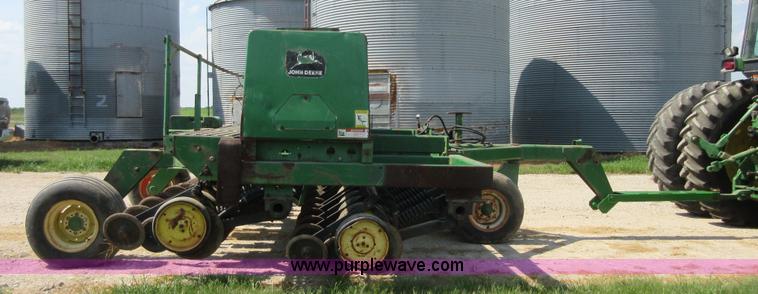 image for item I2019 John Deere 750 grain drill