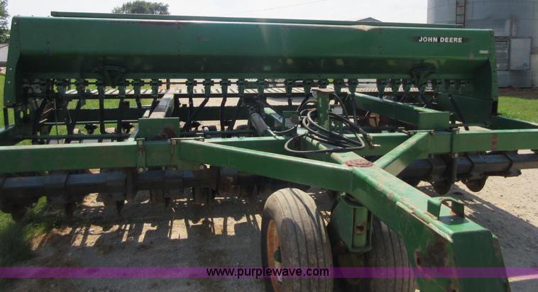 image for item I2019 John Deere 750 grain drill