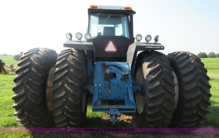image for item I2049 1991 Ford 946 Versatile 4WD tractor