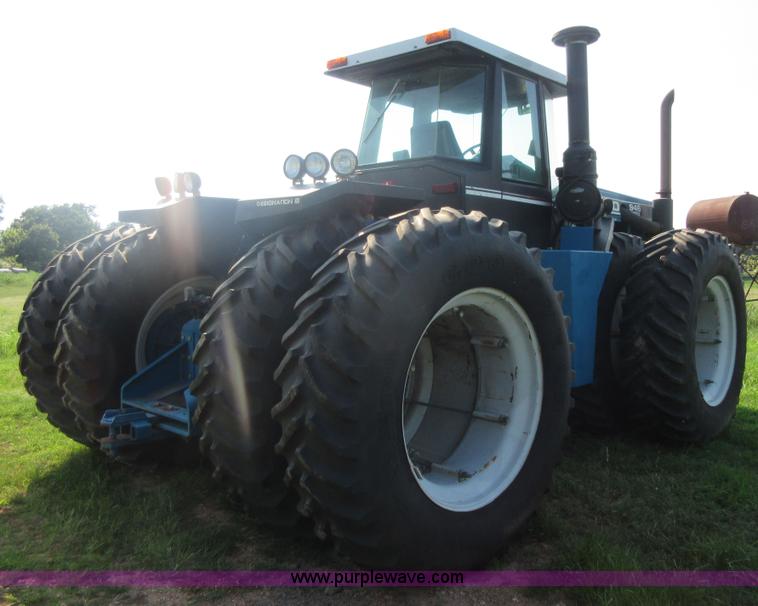 image for item I2049 1991 Ford 946 Versatile 4WD tractor