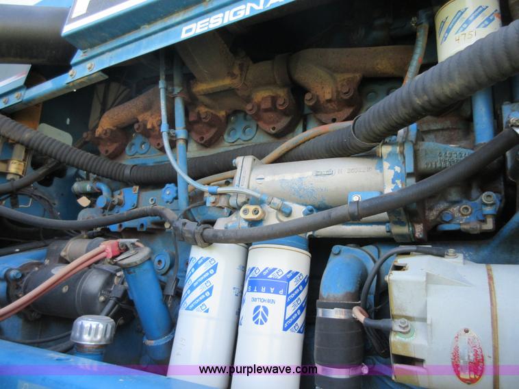 image for item I2049 1991 Ford 946 Versatile 4WD tractor