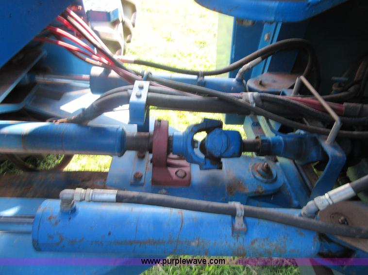 image for item I2049 1991 Ford 946 Versatile 4WD tractor