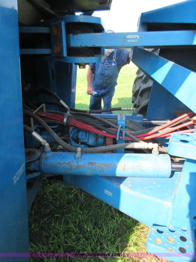 image for item I2049 1991 Ford 946 Versatile 4WD tractor