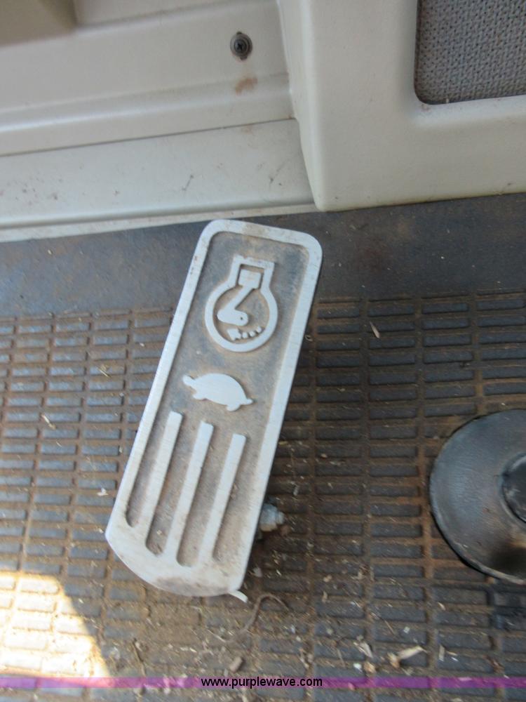 image for item I2049 1991 Ford 946 Versatile 4WD tractor