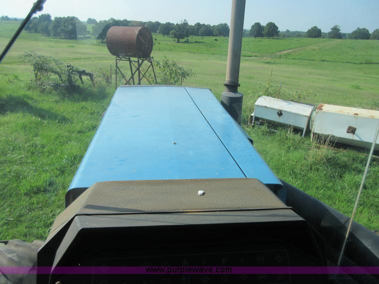 image for item I2049 1991 Ford 946 Versatile 4WD tractor