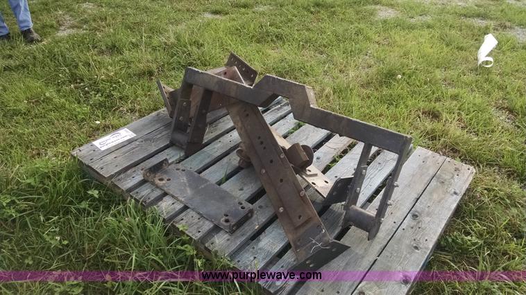 image for item I2802 Westendorf TA26 loader mounts