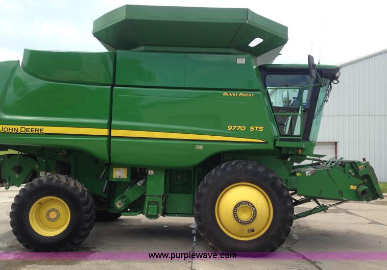 image for item J5808 2008 John Deere 9770 STS combine
