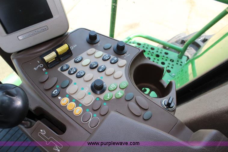 image for item J5808 2008 John Deere 9770 STS combine