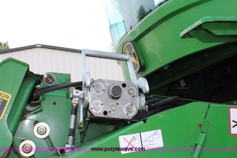 image for item J5808 2008 John Deere 9770 STS combine