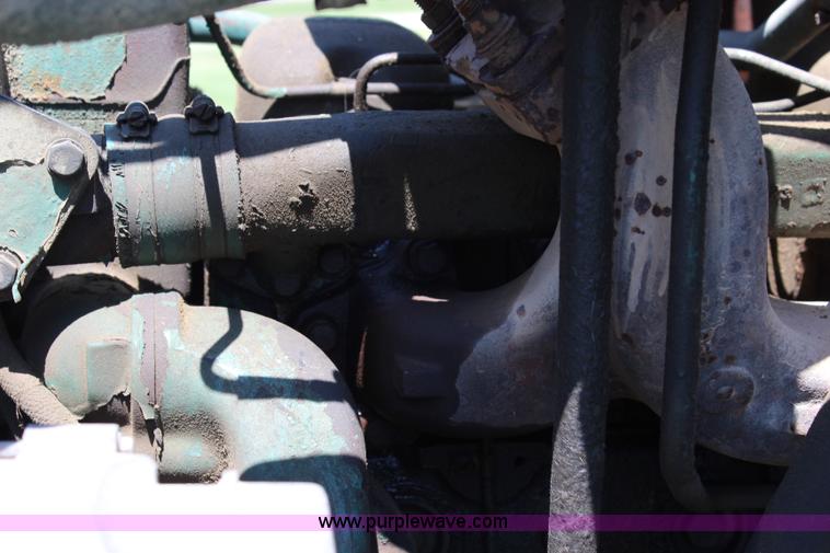 image for item J5813 1994 Volvo White semi truck