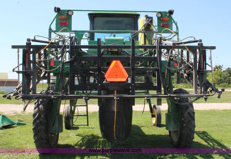 image for item J5814 1996 John Deere 6500 self-propelled sprayer