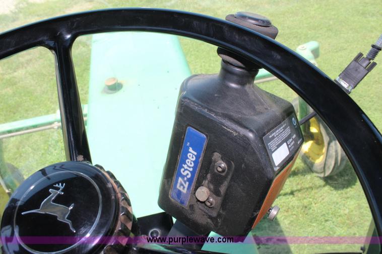 image for item J5814 1996 John Deere 6500 self-propelled sprayer