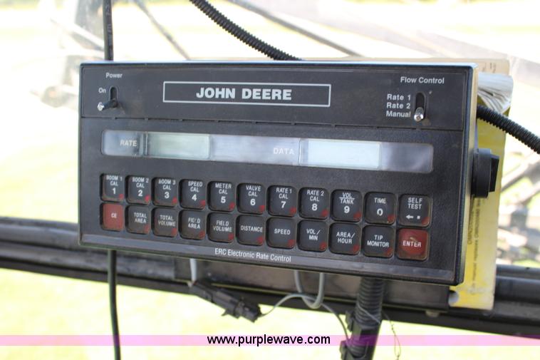 image for item J5814 1996 John Deere 6500 self-propelled sprayer