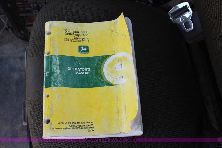 image for item J5814 1996 John Deere 6500 self-propelled sprayer