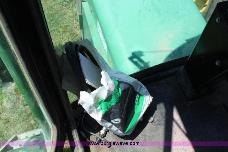 image for item J5814 1996 John Deere 6500 self-propelled sprayer