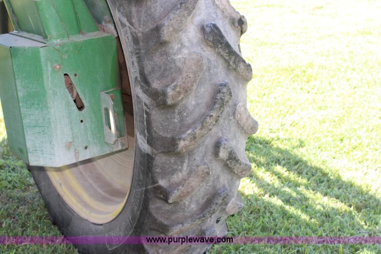 image for item J5814 1996 John Deere 6500 self-propelled sprayer