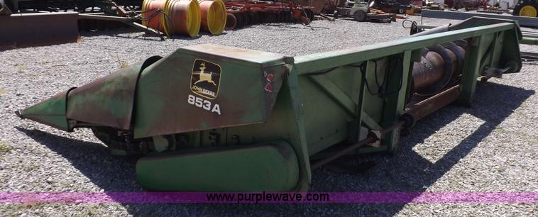 image for item J6885 1984 John Deere 853A row head