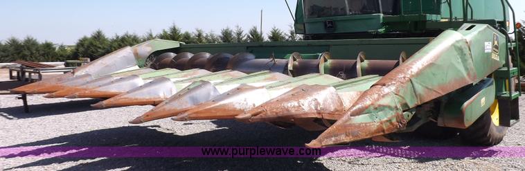 image for item J6887 John Deere 853A row head