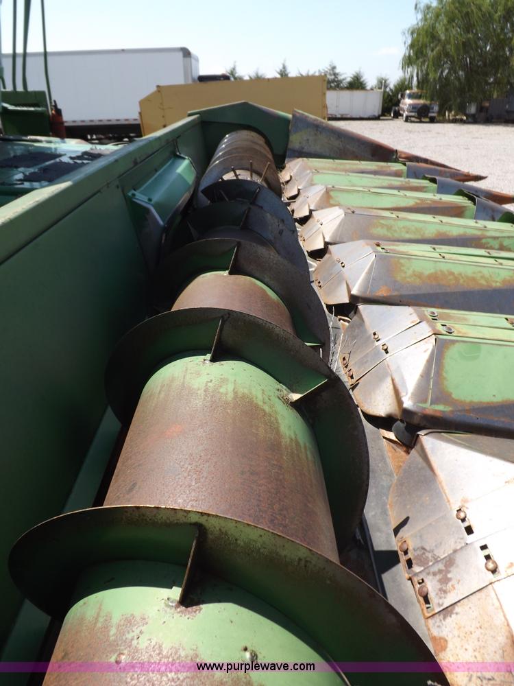 image for item J6887 John Deere 853A row head