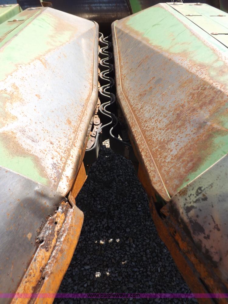 image for item J6887 John Deere 853A row head