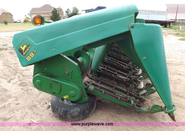 image for item J6906 John Deere 893 corn head