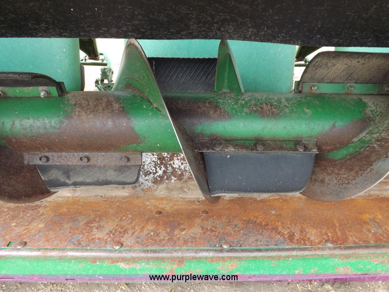 image for item J6906 John Deere 893 corn head