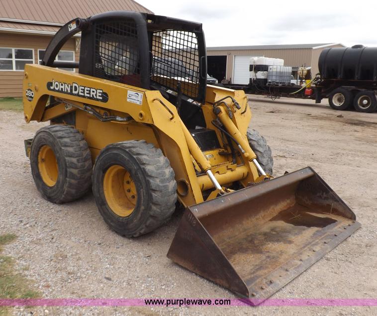 image for item J6908 2003 John Deere 280 Series II skid steer