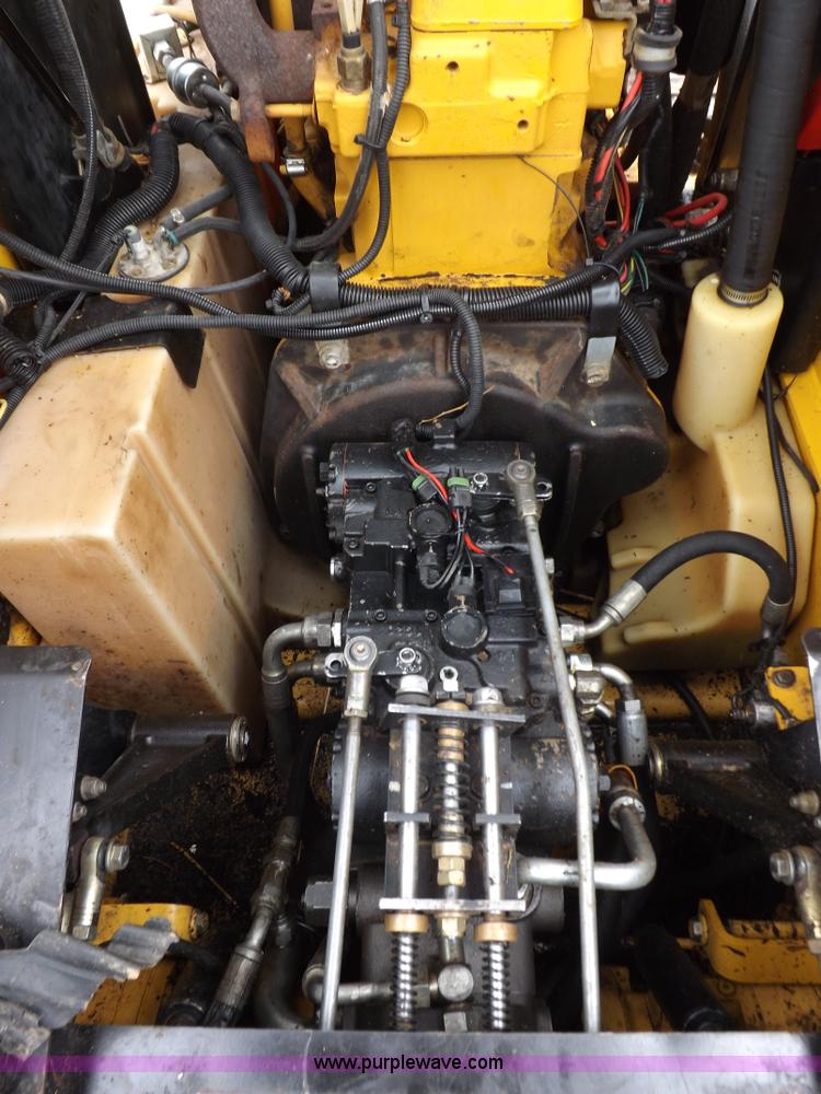 image for item J6908 2003 John Deere 280 Series II skid steer