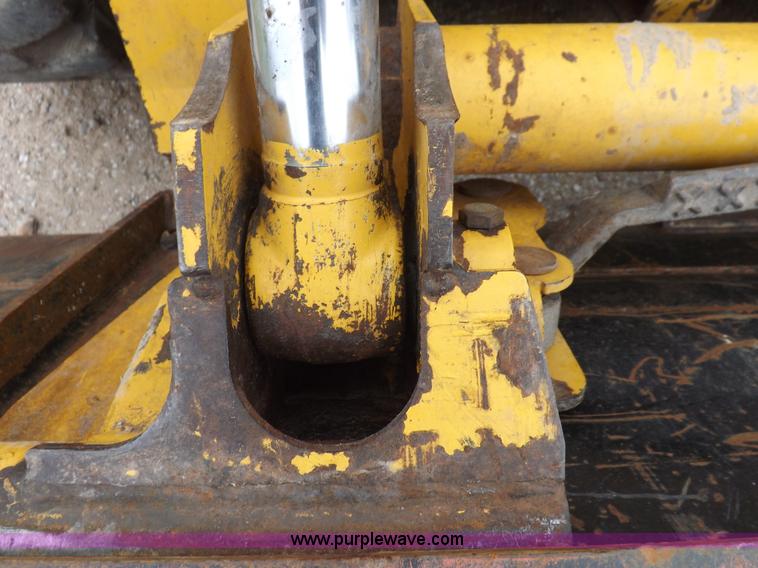 image for item J6908 2003 John Deere 280 Series II skid steer