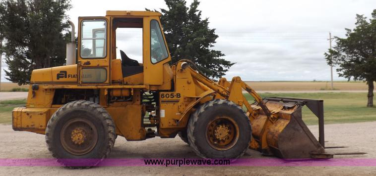 image for item J6909 1980 Fiat-Allis 605B wheel loader