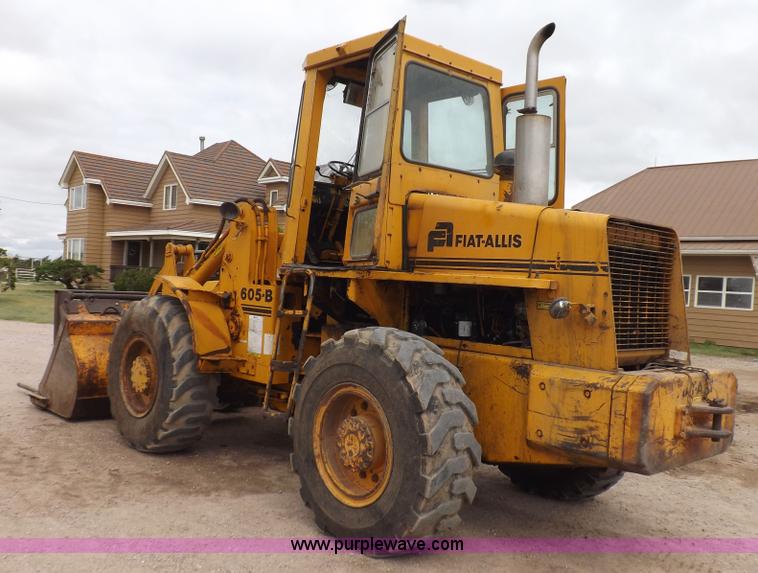 image for item J6909 1980 Fiat-Allis 605B wheel loader