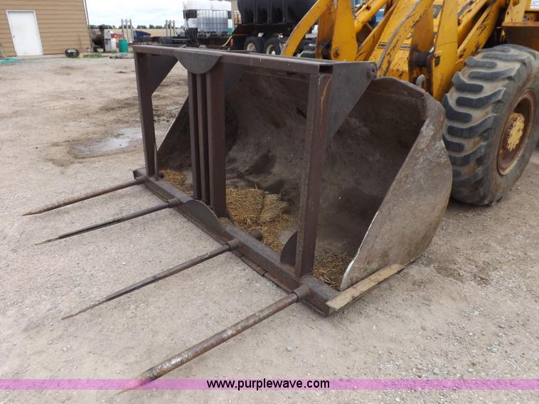 image for item J6909 1980 Fiat-Allis 605B wheel loader