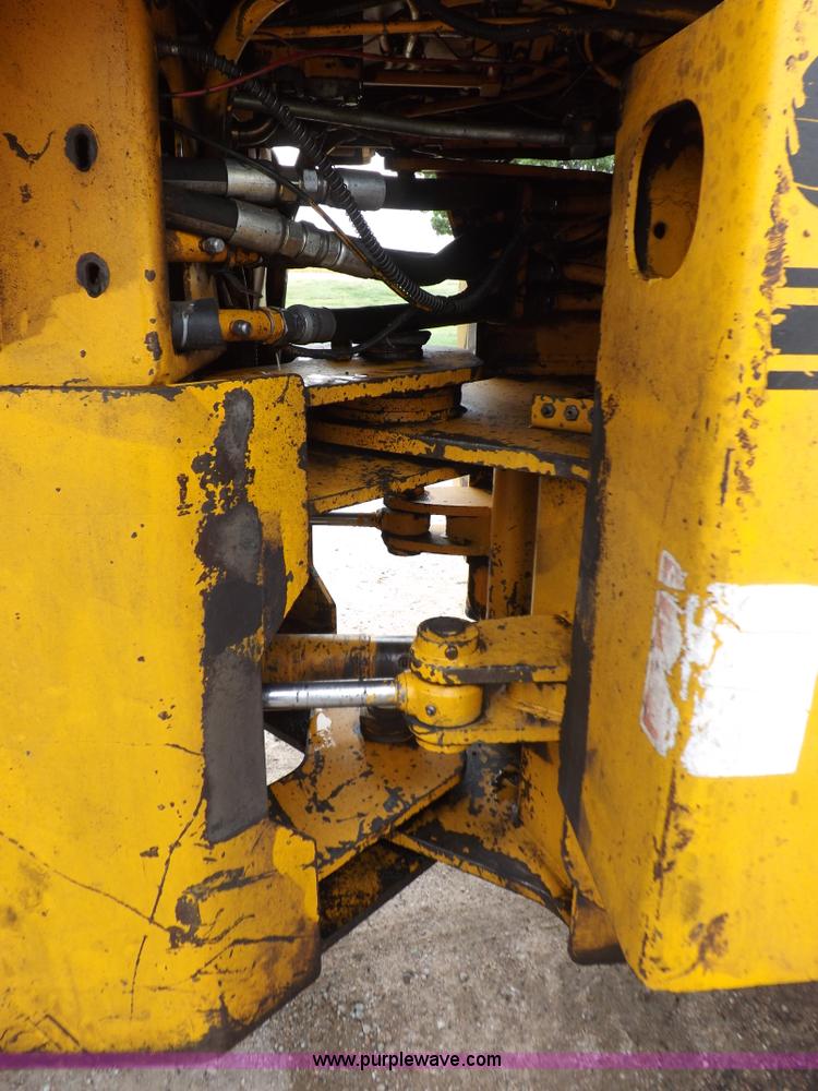 image for item J6909 1980 Fiat-Allis 605B wheel loader