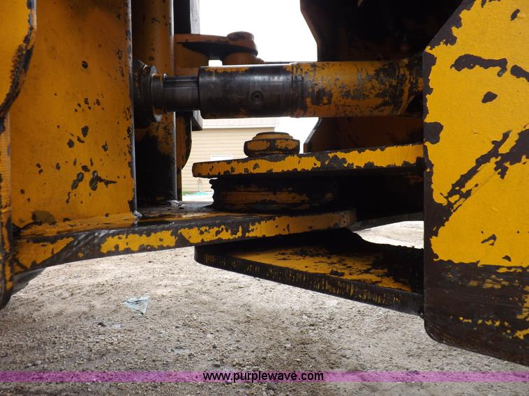 image for item J6909 1980 Fiat-Allis 605B wheel loader