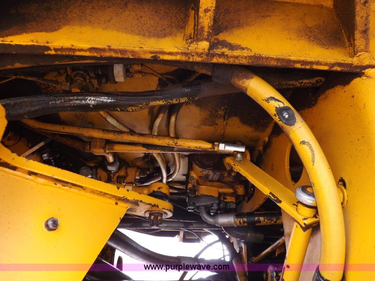 image for item J6909 1980 Fiat-Allis 605B wheel loader