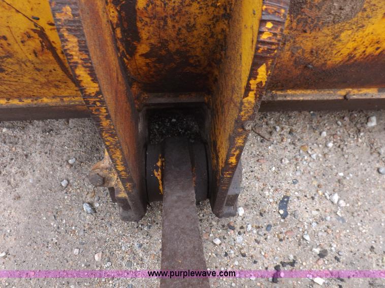 image for item J6909 1980 Fiat-Allis 605B wheel loader