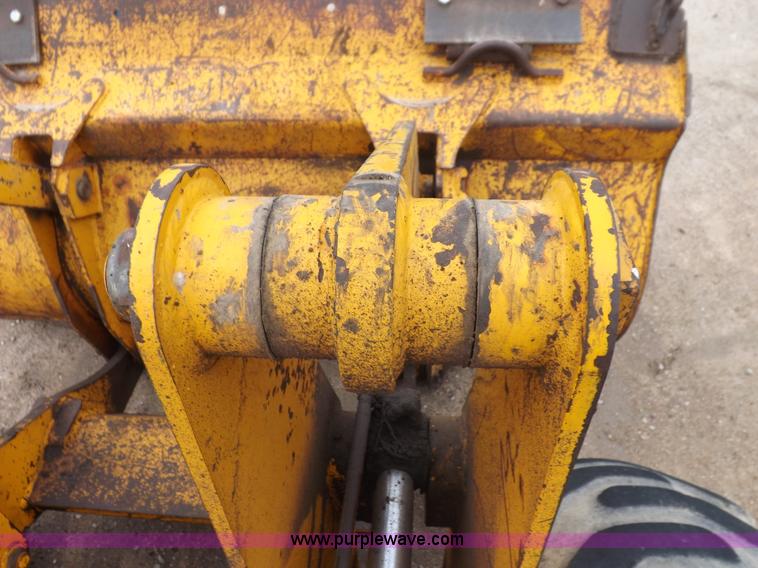 image for item J6909 1980 Fiat-Allis 605B wheel loader