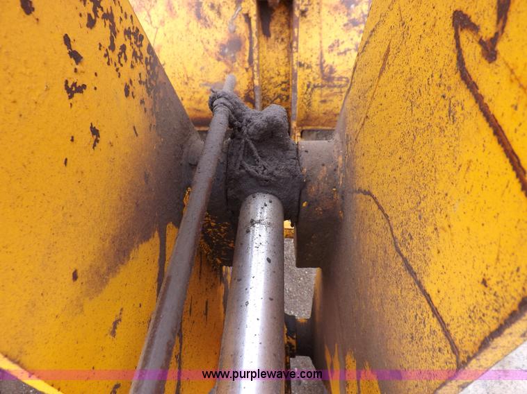 image for item J6909 1980 Fiat-Allis 605B wheel loader