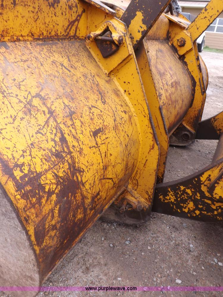 image for item J6909 1980 Fiat-Allis 605B wheel loader