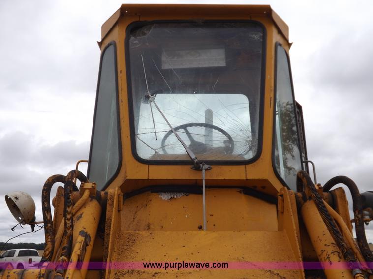 image for item J6909 1980 Fiat-Allis 605B wheel loader