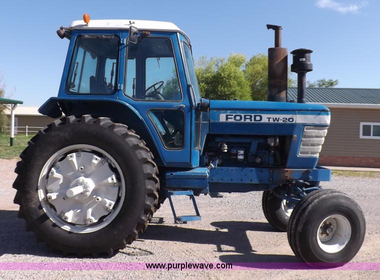 image for item J6990 Ford TW20 tractor