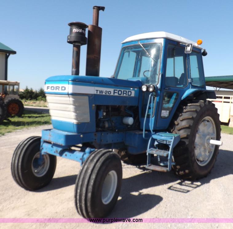 image for item J6990 Ford TW20 tractor
