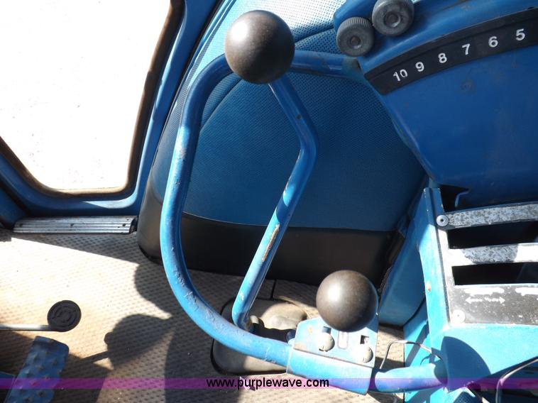 image for item J6990 Ford TW20 tractor