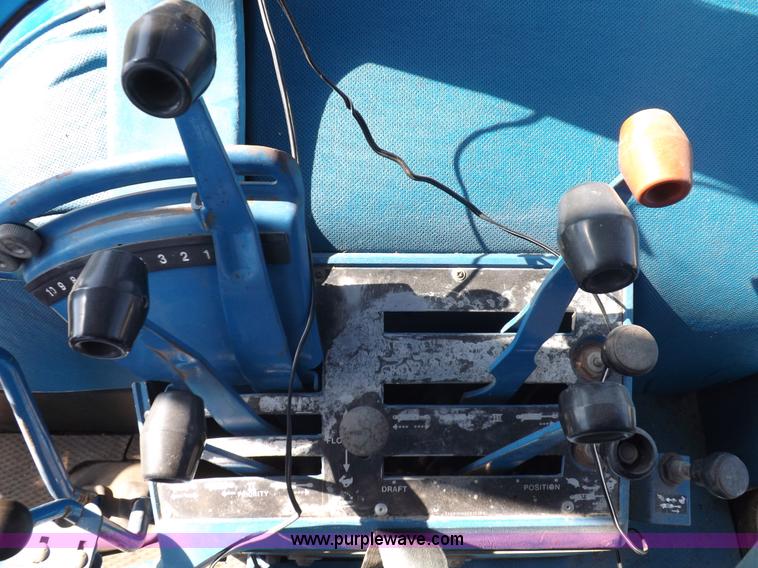 image for item J6990 Ford TW20 tractor