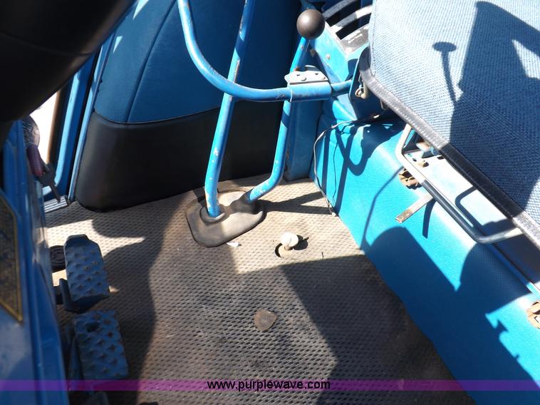 image for item J6990 Ford TW20 tractor